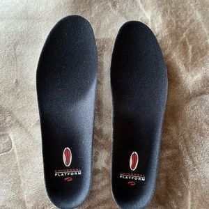 Total support replacement insoles